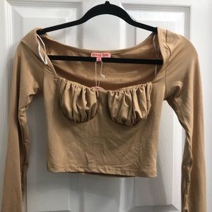 verge girl “fashion travel top”